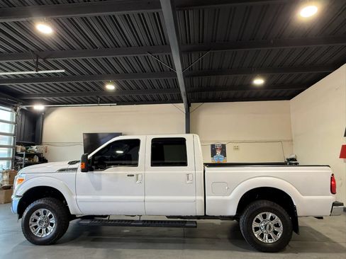 Used 2016 Ford F250 Lariat w/ Lariat Interior Package AWD/4WD image 8