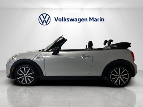 Used 2017 MINI Cooper S image 2