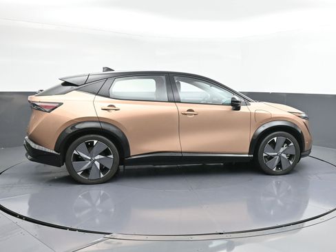 Used 2023 Nissan Ariya PLATINUM+ image 9