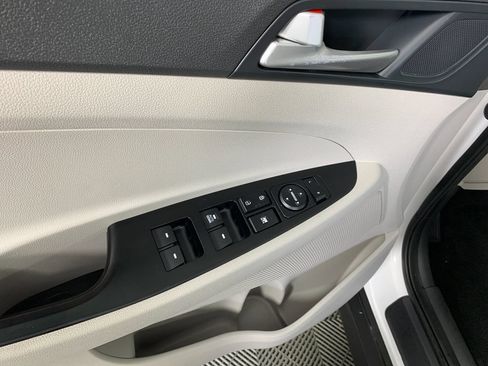 Used 2019 Hyundai Tucson SE AWD/4WD image 14