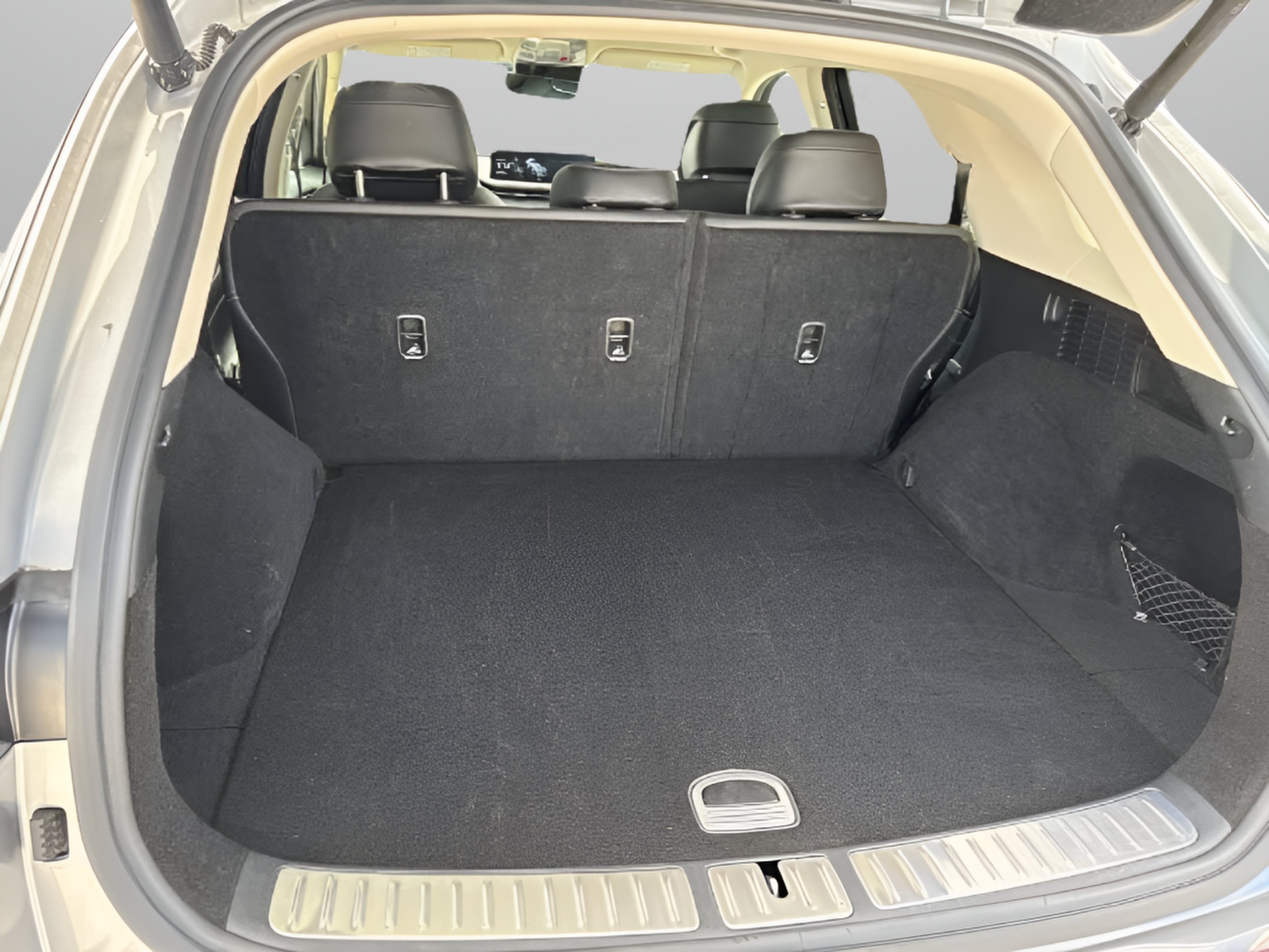 Used 2025 Genesis GV70 2.5T AWD/4WD image 9