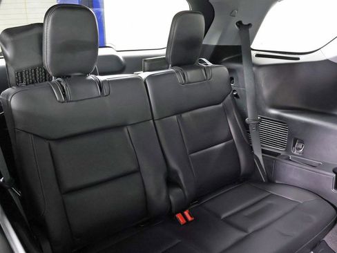 Used 2022 Ford Explorer XLT w/ Equipment Group 202A image 31