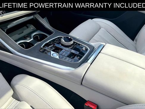 Used 2025 BMW X7 M60i AWD/4WD image 13