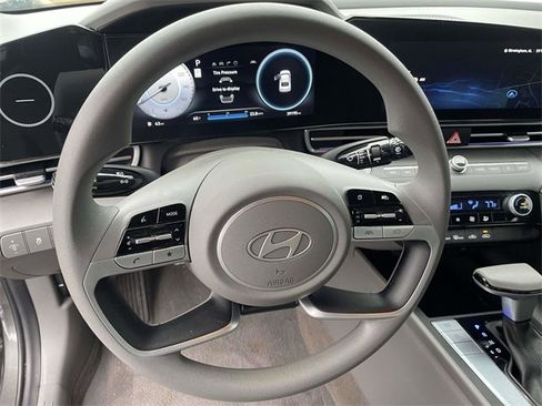 Certified 2024 Hyundai Elantra SEL image 15