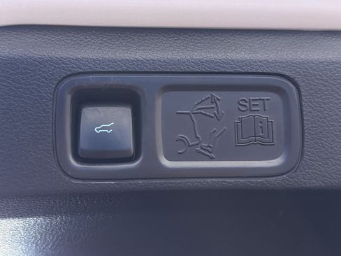 Used 2023 Ford Expedition Max Limited AWD/4WD image 33