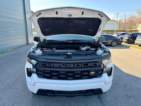 Used 2024 Chevrolet Silverado 1500 Custom image 9