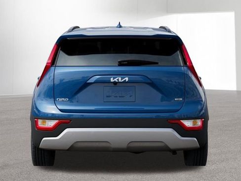 New 2026 Kia Niro EX image 16