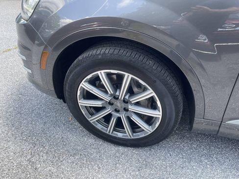 Used 2019 Audi Q7 3.0T Premium Plus w/ Premium Plus Package AWD/4WD image 35