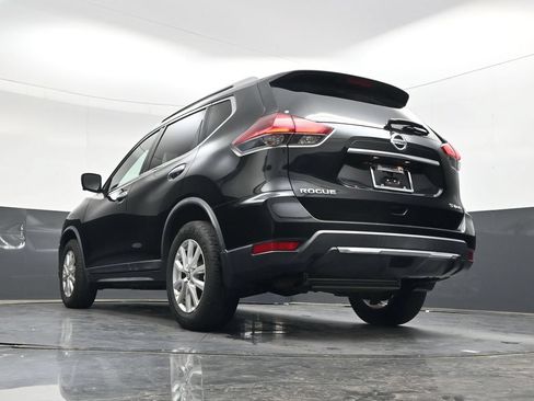Used 2018 Nissan Rogue SV w/ Premium Package AWD/4WD image 36