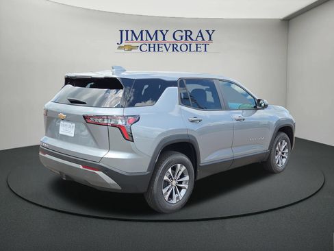 New 2027 Chevrolet Equinox LT w/ Convenience Package II AWD/4WD image 5