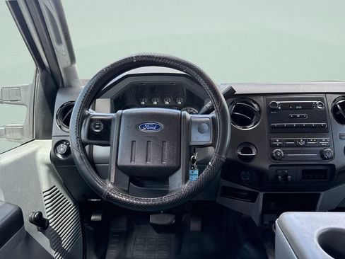 Used 2016 Ford F250 XL RWD image 23
