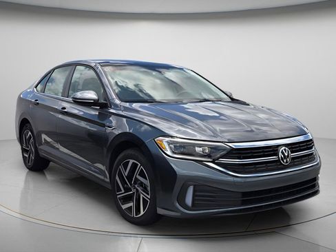 Used 2022 Volkswagen Jetta SEL FWD image 4