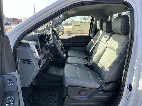 New 2025 Ford F550 4x4 Regular Cab Super Duty image 8