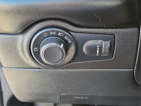 Used 2024 Dodge Durango GT image 24