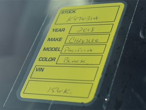 Used 2018 Chrysler Pacifica Limited w/ Advanced Safetytec Group image 42