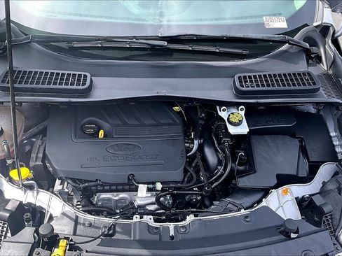 Used 2018 Ford Escape SE w/ SE Sync 3 Package AWD/4WD image 30