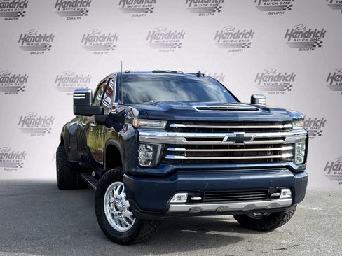 Used 2022 Chevrolet Silverado 3500 High Country w/ LPO, Hitch Package image 2