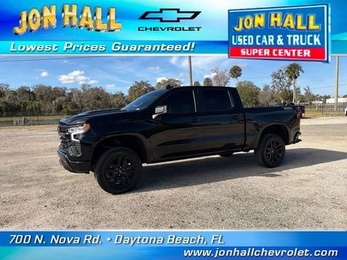 Used 2025 Chevrolet Silverado 1500 LT Trail Boss w/ Convenience Package II image 3