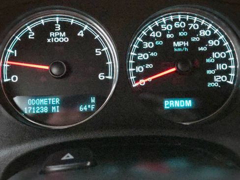 Used 2011 Chevrolet Avalanche LT w/ Luxury Package image 20