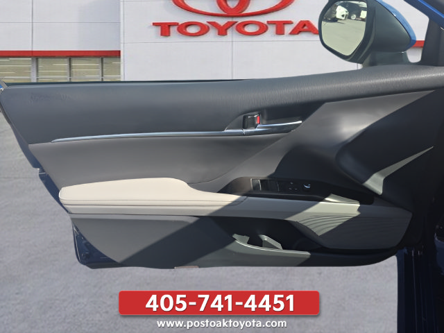 Used 2024 Toyota Camry XLE FWD image 13