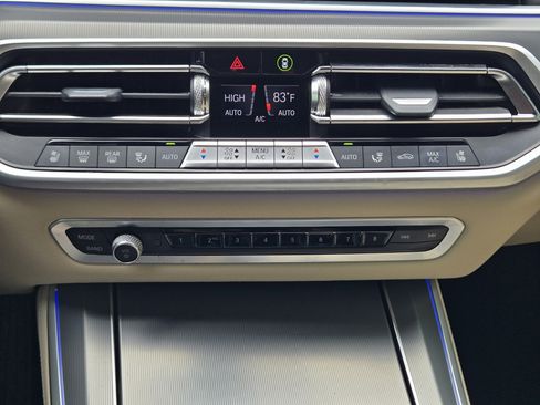 Used 2021 BMW X5 xDrive40i w/ Premium Package 2 image 27