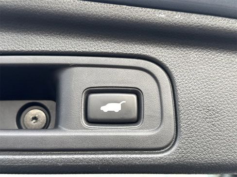 Certified 2022 Honda Pilot Touring image 15