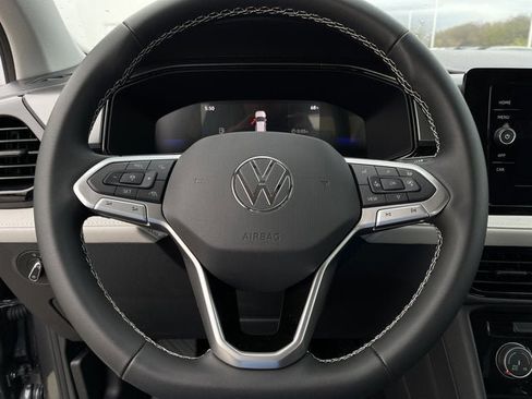 New 2026 Volkswagen Taos S image 15