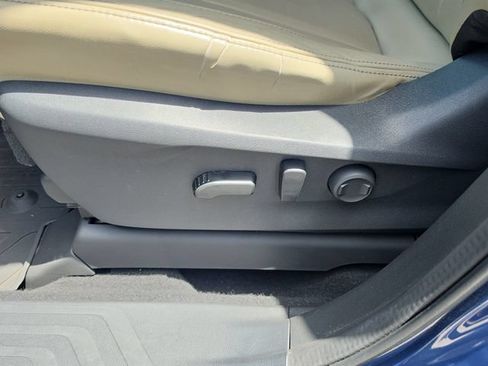 Used 2019 Subaru Ascent Limited AWD/4WD image 19