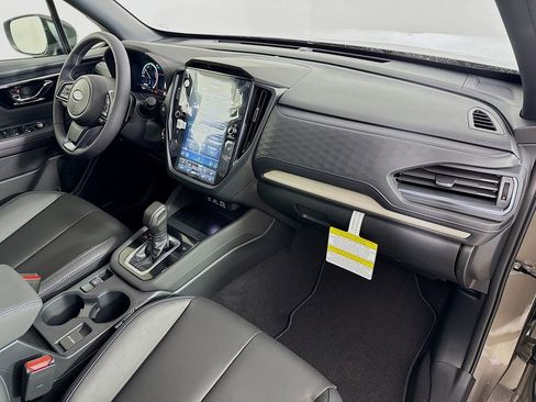 New 2025 Subaru Forester Limited image 30