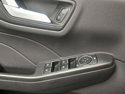 Used 2025 Ford Escape ST-Line FWD image 15