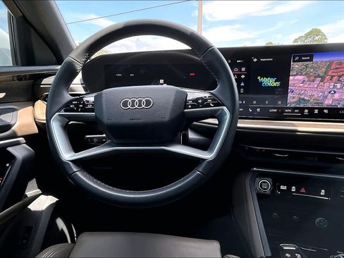 Used 2025 Audi Q5 Premium Plus w/ Premium Plus AWD/4WD image 10