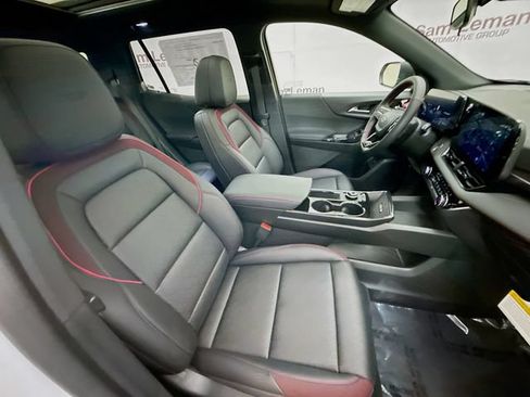 New 2026 Chevrolet Equinox RS w/ Convenience Package III FWD image 31