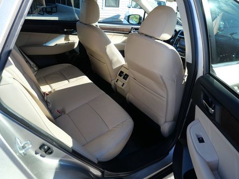 Used 2019 Subaru Outback 2.5i Limited image 25