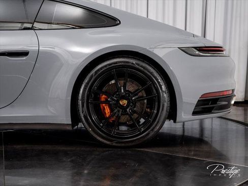 Used 2021 Porsche 911 Carrera RWD image 7