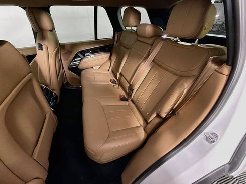 Certified 2025 Land Rover Range Rover SE AWD/4WD image 25