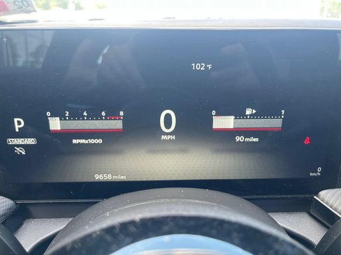 Certified 2025 Nissan Kicks SR FWD image 18