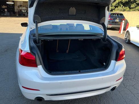 Used 2018 BMW 530i image 22