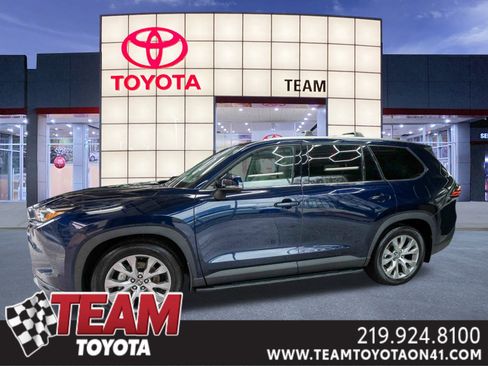 Used 2025 Toyota Grand Highlander Limited image 1