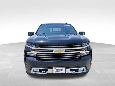 Used 2019 Chevrolet Silverado 1500 High Country w/ High Country Premium Package AWD/4WD image 8