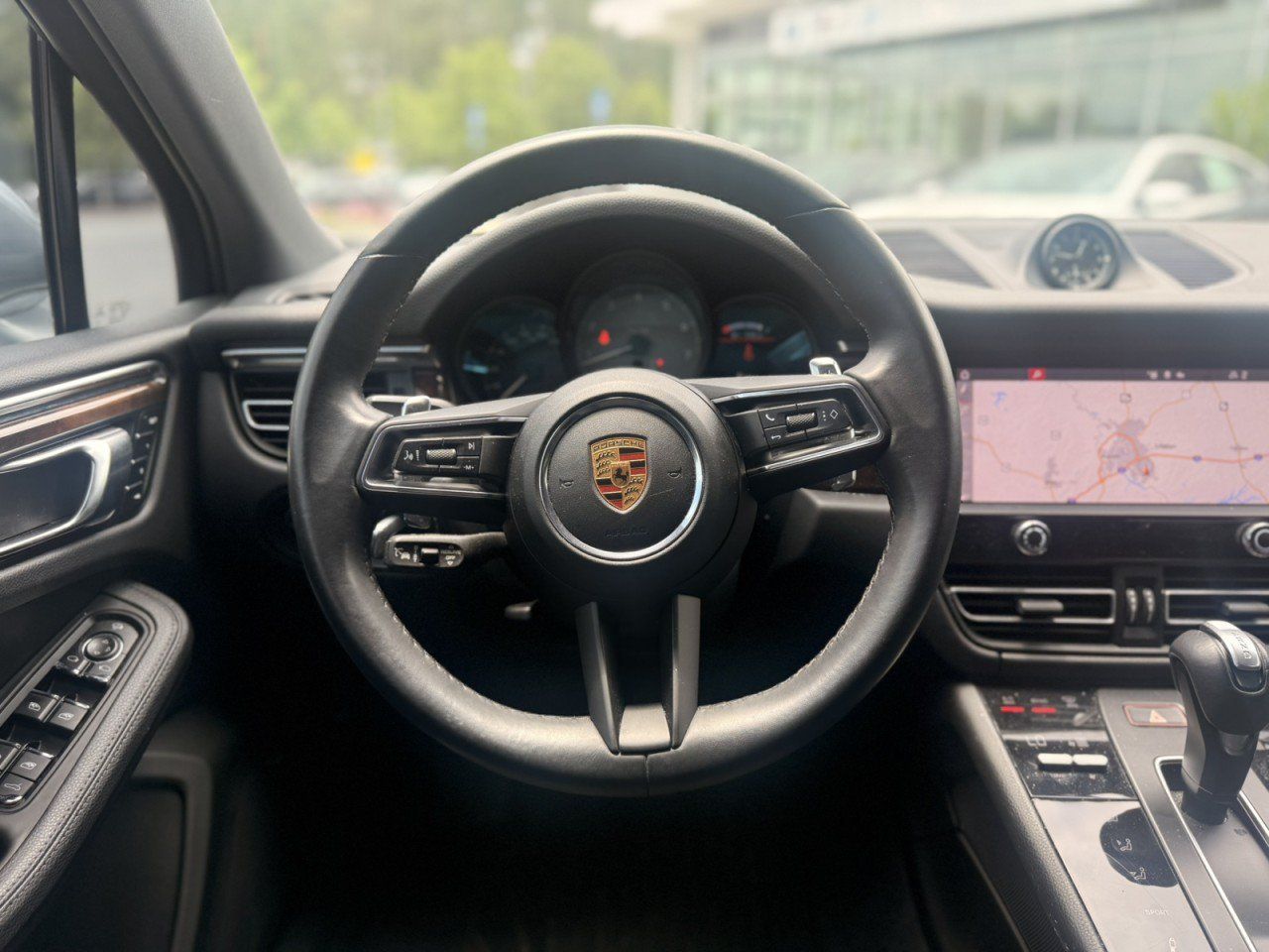 Used 2023 Porsche Macan S AWD/4WD image 22