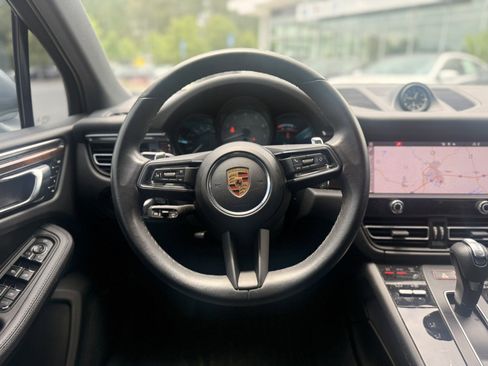 Used 2023 Porsche Macan S AWD/4WD image 22