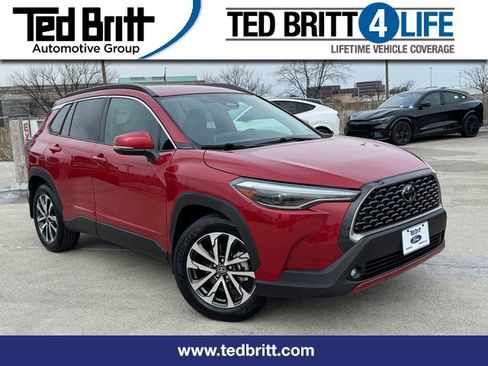 Used 2023 Toyota Corolla Cross XLE w/ Convenience Package image 1