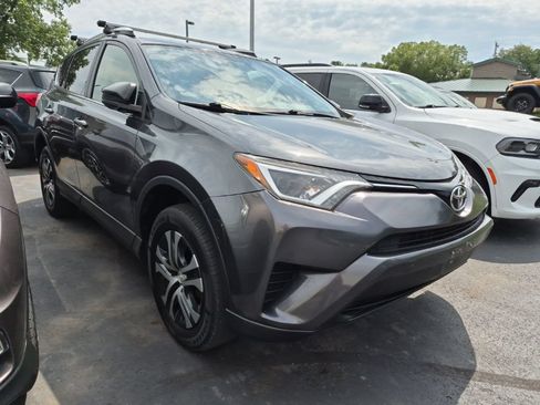 Used 2016 Toyota RAV4 LE AWD/4WD image 1