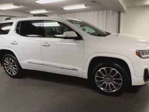 Certified 2023 GMC Acadia Denali FWD image 2