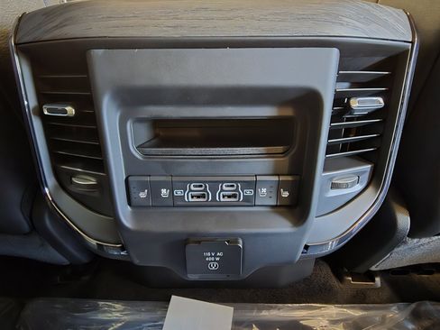 New 2026 RAM 1500 Limited AWD/4WD image 36