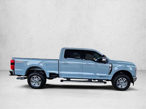 Certified 2025 Ford F250 Lariat w/ FX4 Off-Road Package AWD/4WD image 4