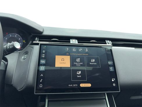 Used 2025 Land Rover Range Rover Velar Dynamic SE image 26