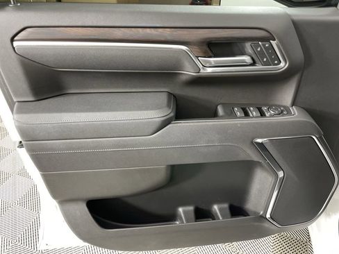 Used 2025 GMC Sierra 1500 SLT image 21