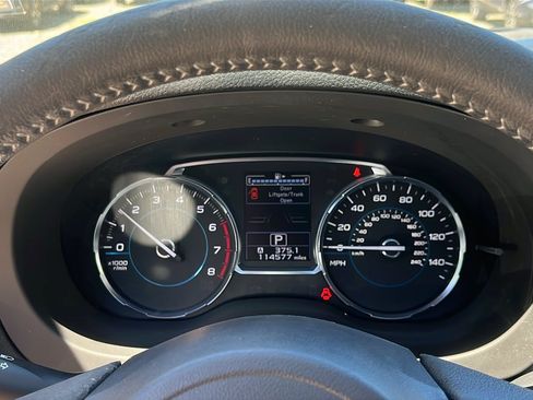 Used 2017 Subaru Forester 2.5i Touring AWD/4WD image 16
