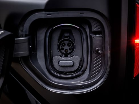 Used 2024 GMC Hummer EV 3X w/ Omega Edition AWD/4WD image 14